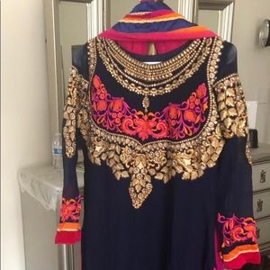 3 pieces Pakistani outfit